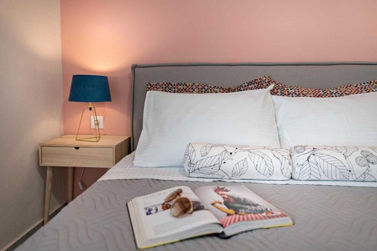 Tres Jolie - Stylish Cityheart Apartment Réthymnon Extérieur photo